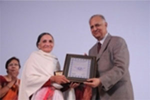 Dr. Santosh Govindi